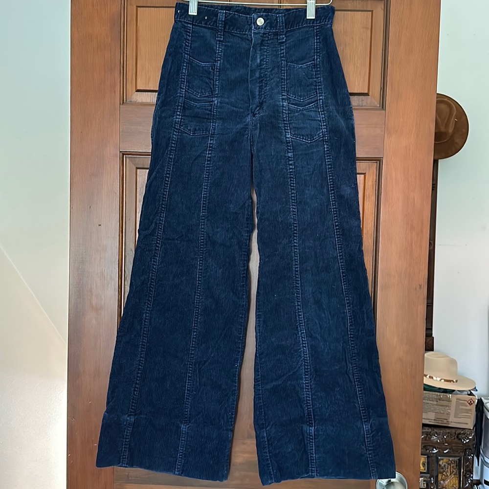 Amazing vintage Wrangler corduroy bell bottoms